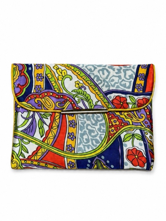 Handbags - NWOT Paisley Retro Clutch Wallet Boho Floral Pouch